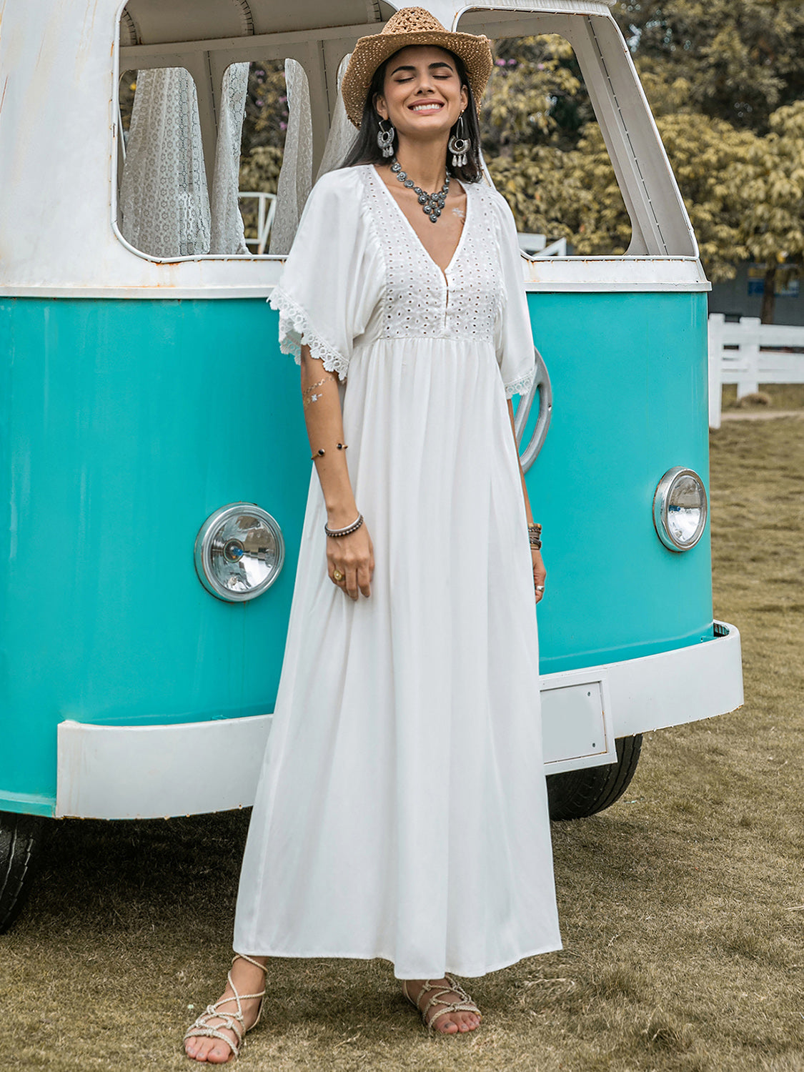 Prairie Creek Detail Eyelet V-Neck Half Sleeve Dress